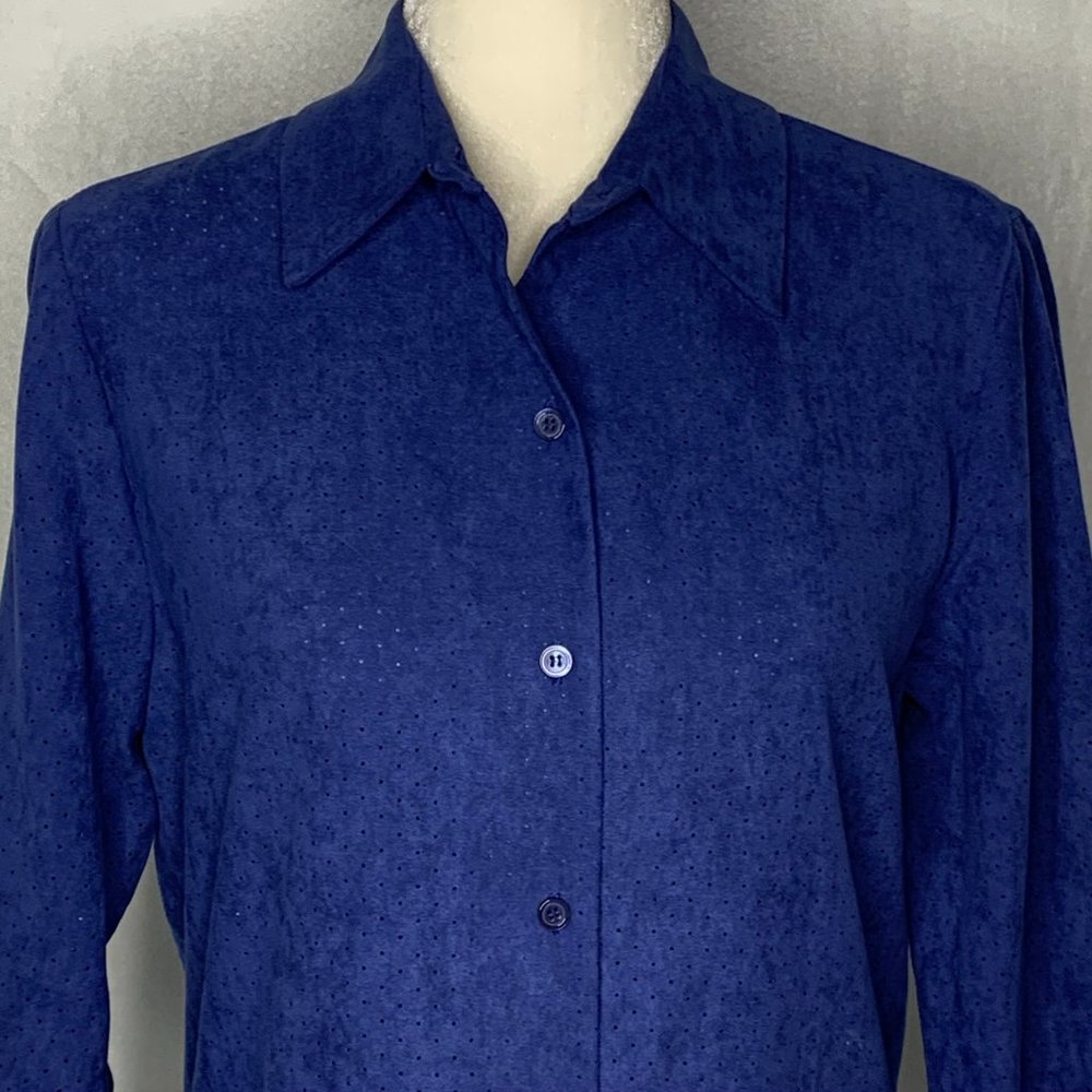 Josephine Chaus Die Cut Button Up Shirt 47PE